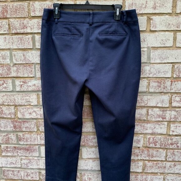 LOFT The Rivera Pant, Cropped Julie Fit, Size 8, Color Navy - Picture 6 of 9